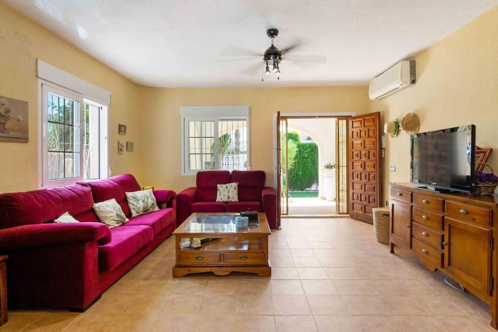 He Villa Lola- Zenia โอริอุเอลา ภายนอก รูปภาพ