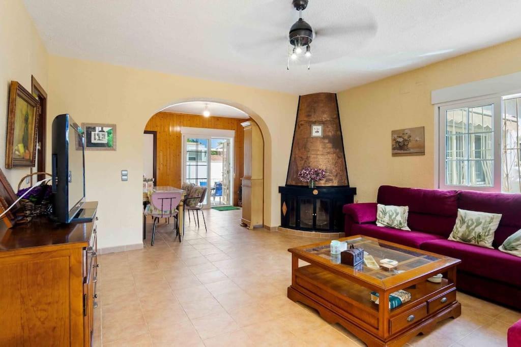 He Villa Lola- Zenia โอริอุเอลา ภายนอก รูปภาพ