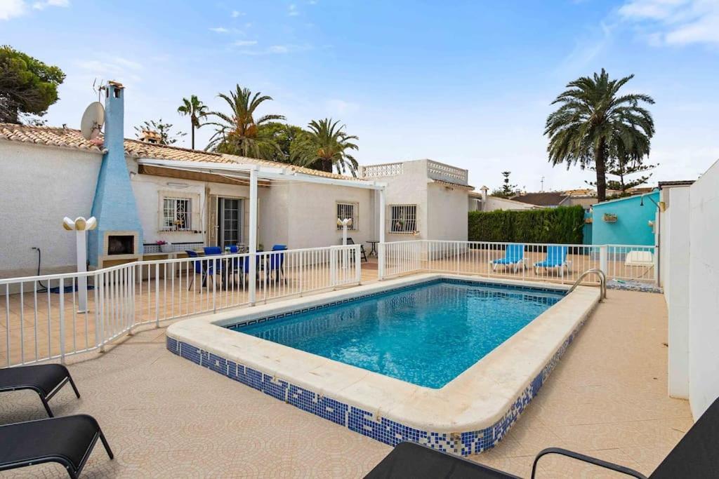 He Villa Lola- Zenia โอริอุเอลา ภายนอก รูปภาพ