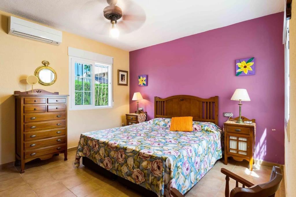 He Villa Lola- Zenia โอริอุเอลา ภายนอก รูปภาพ